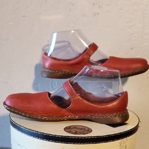 BORN Red Leather Mary Jane Strap Shoe 8 - Picture 2 of 10